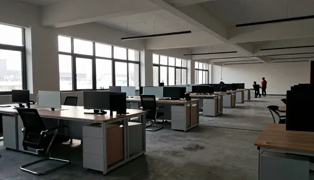 成都港居尚雅装饰工程有限公司展示会议桌套装应用成果